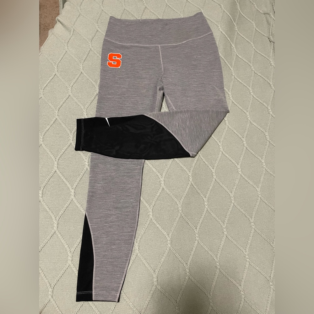 Nike cropped mid rise leggings - Syracuse